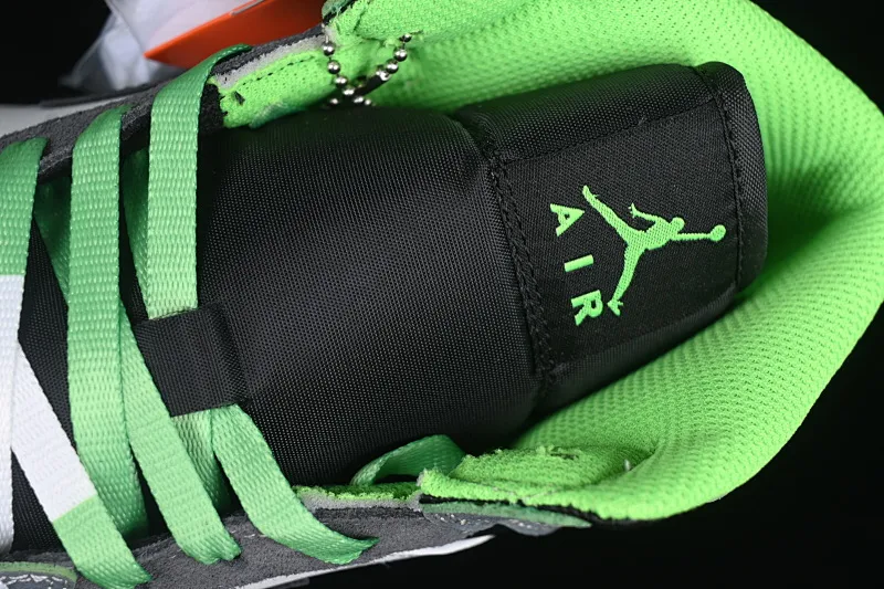 All categories Air Jordan Jordan series basketball shoes Air Jordan 1 Mid Air Jordan 1 Mid "Casa 93" white, gray and brown color Zhongbang basketball shoes HQ3829-001